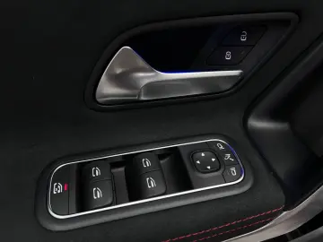 CLA 250e Coupé 8G AMG NIGHT MAGNO AUG KAM 19 AHK