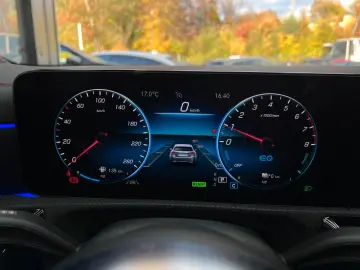 CLA 250e Coupé 8G AMG NIGHT MAGNO AUG KAM 19 AHK