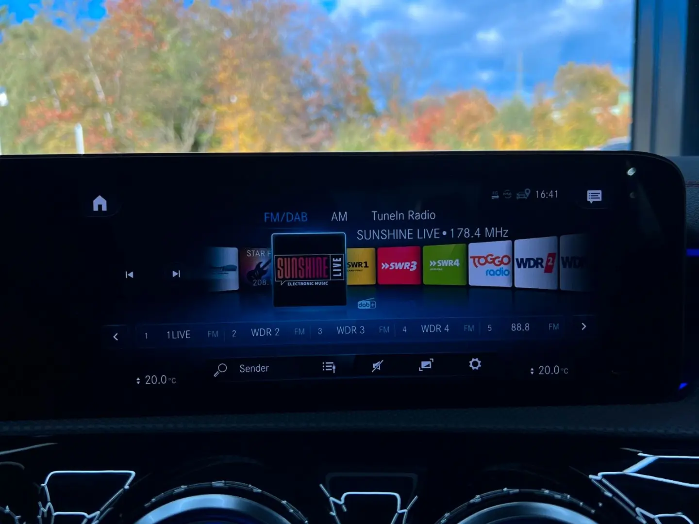 CLA 250e Coupé 8G AMG NIGHT MAGNO AUG KAM 19 AHK