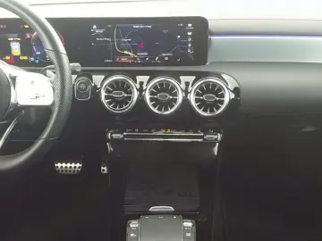 CLA 250 e AMG Night Rückfahrkamera Ambiente LED
