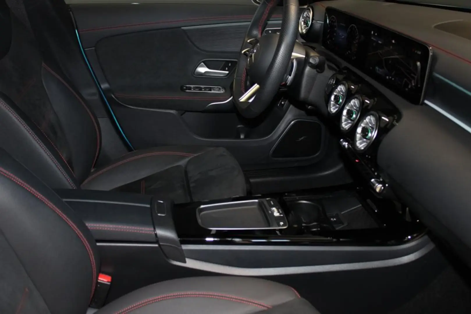 CLA 250 e CP  AMG Night Edition 360  Burm Distro