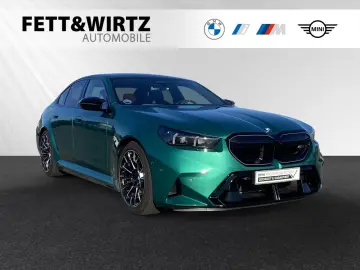 M5 Limousine MDriver'sPackage AHK B&W DAProf.