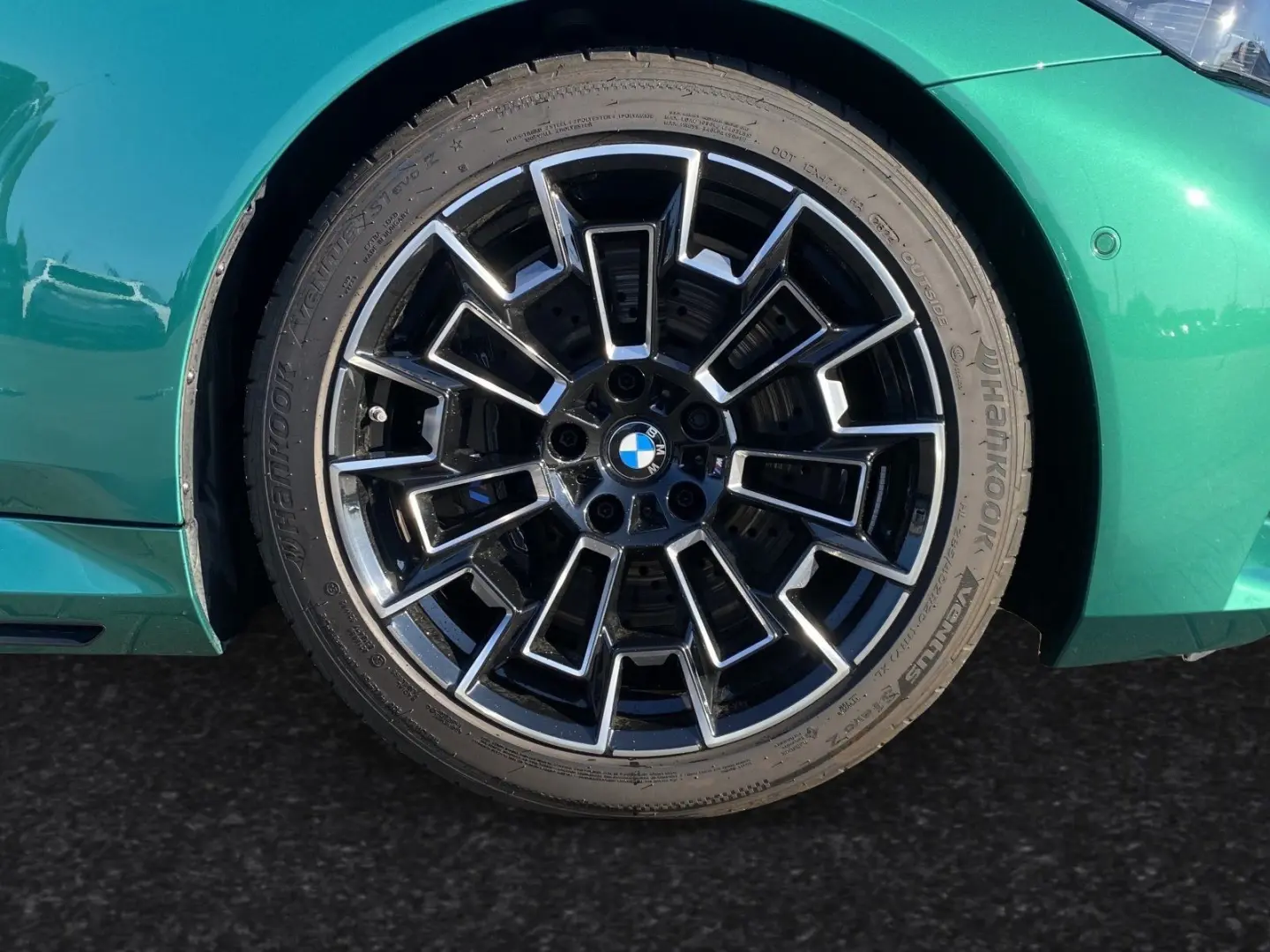 M5 Limousine MDriverPackage B&W