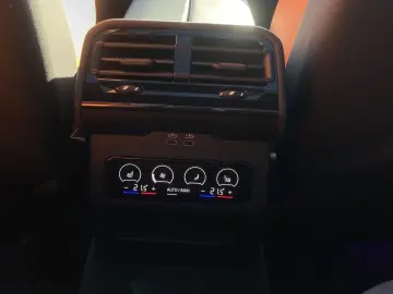 M5 Limousine MDriverPackage B&W