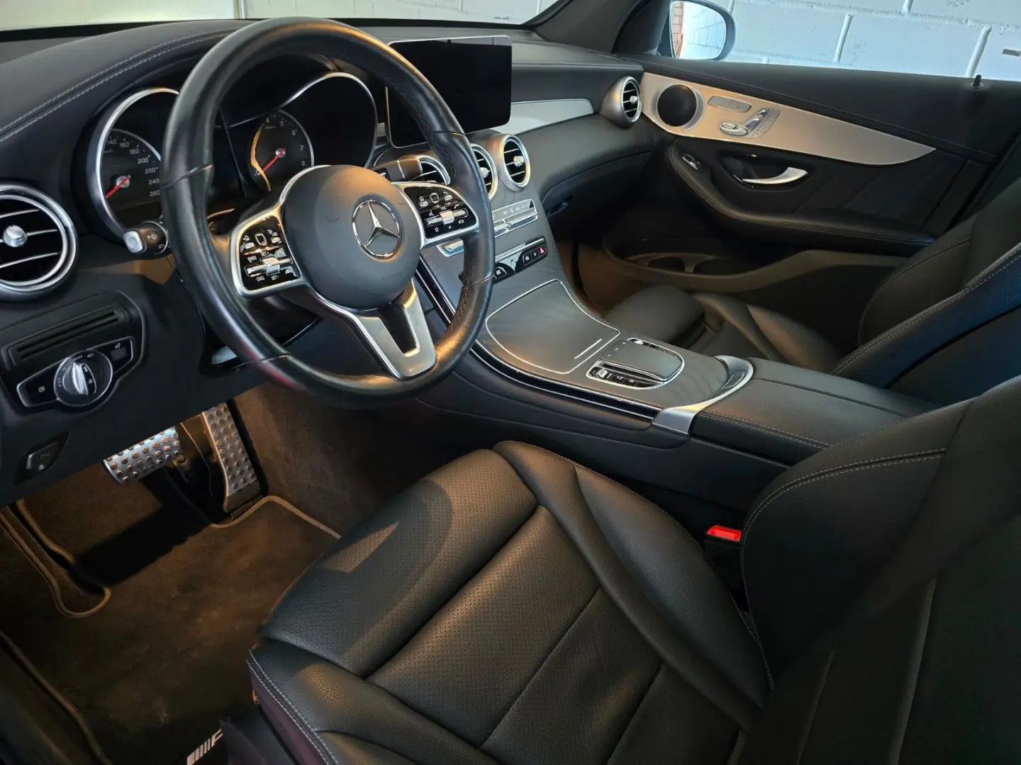 GLC 300e Coupé AMG SHD AHK KAM MEMO DISTRO NAVI