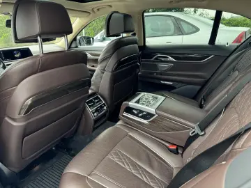 BMW Seria 7