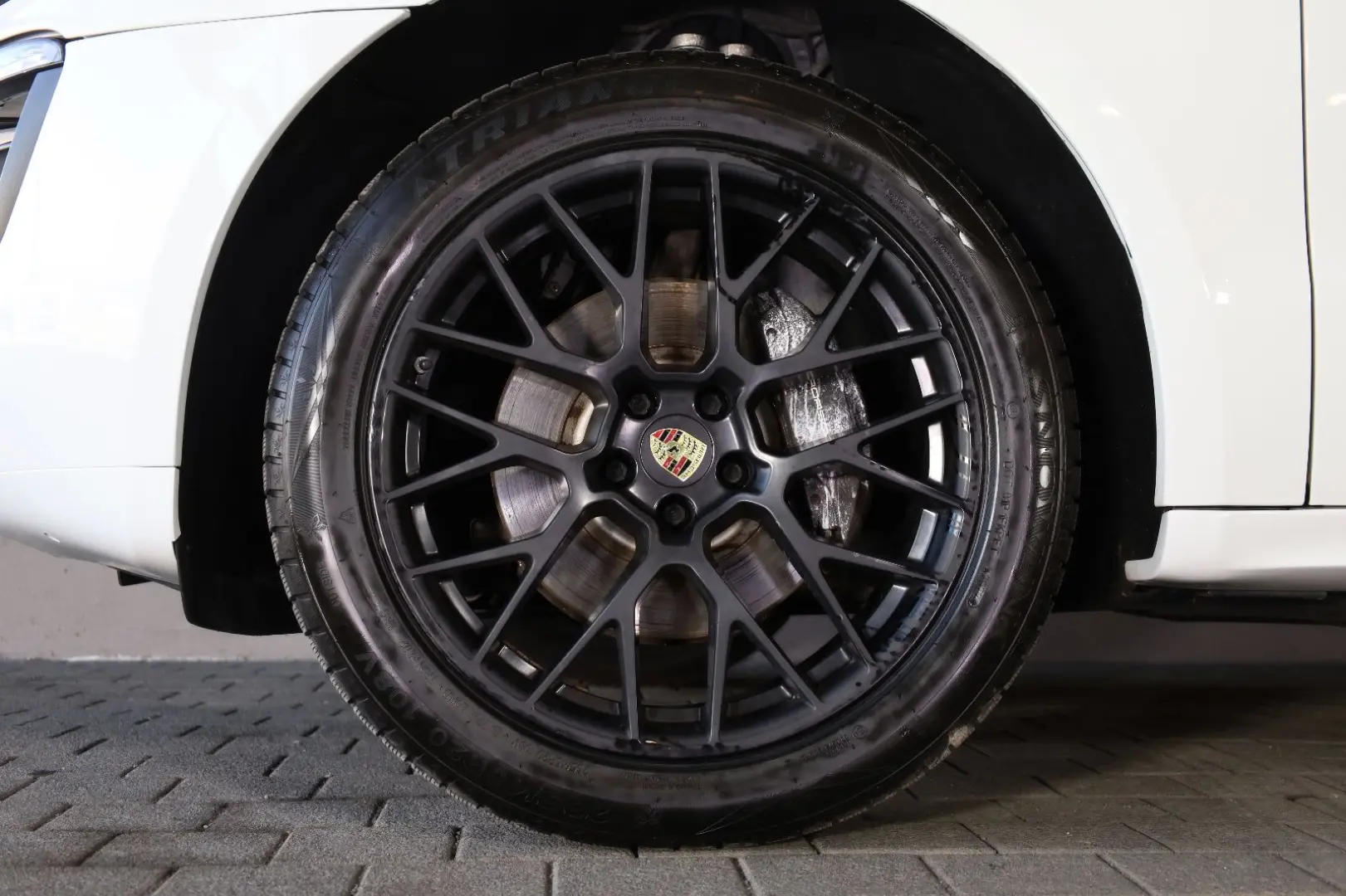 Macan 2.0 AWD AIRMATIC BOSÉ PANO 4xSHZ SBL R20