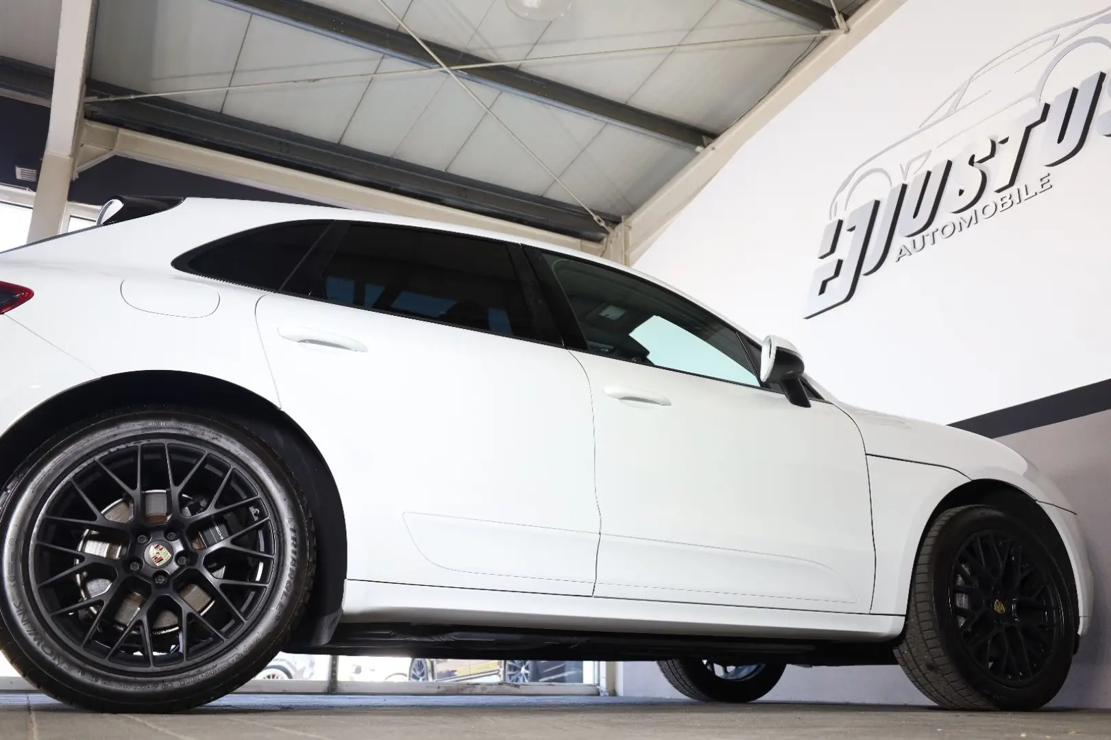 Macan 2.0 AWD AIRMATIC BOSÉ PANO 4xSHZ SBL R20