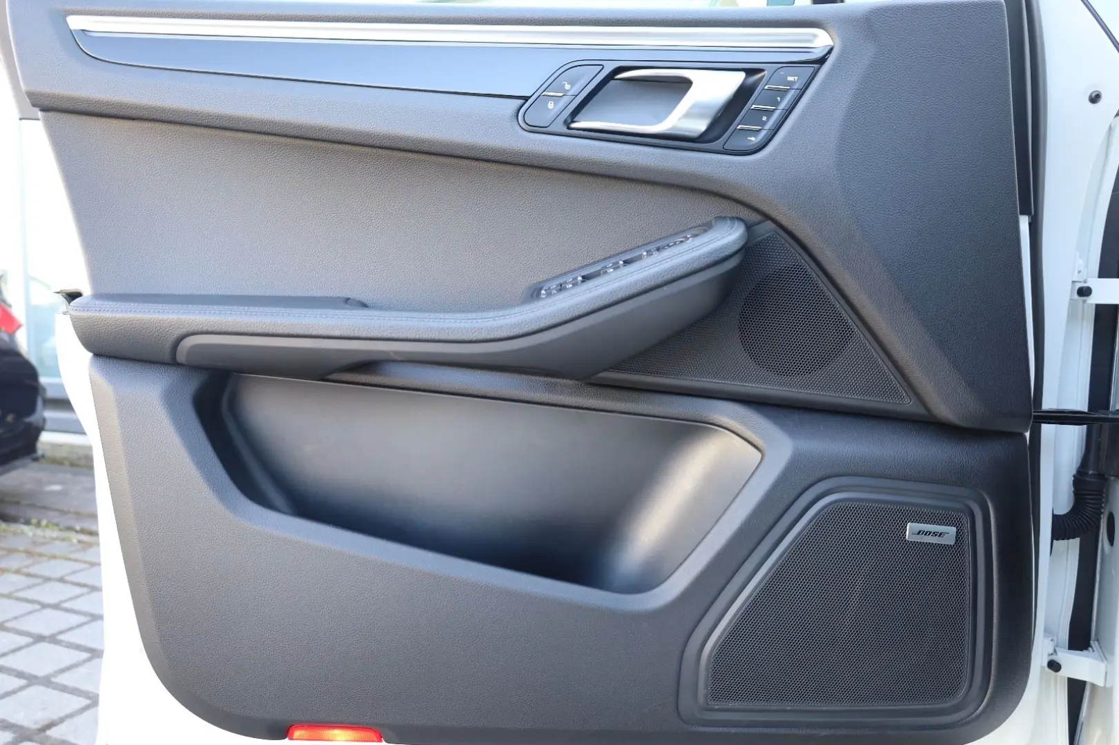 Macan 2.0 AWD AIRMATIC BOSÉ PANO 4xSHZ SBL R20