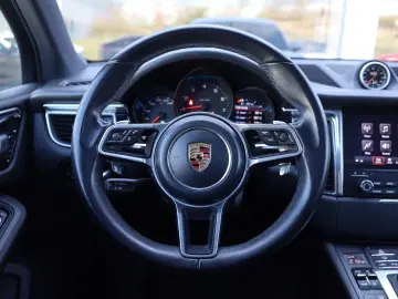 Macan 2.0 AWD AIRMATIC BOSÉ PANO 4xSHZ SBL R20