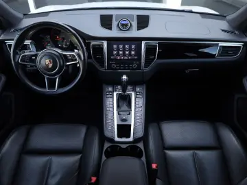 Macan 2.0 AWD AIRMATIC BOSÉ PANO 4xSHZ SBL R20