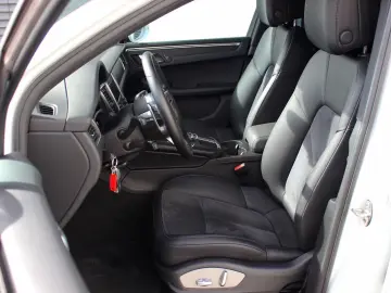 Macan 2.0 TFSI SPORTPAKET KAMERA AHK 20 ZOLL RS