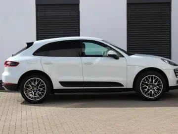 Macan 2.0 TFSI SPORTPAKET KAMERA AHK 20 ZOLL RS