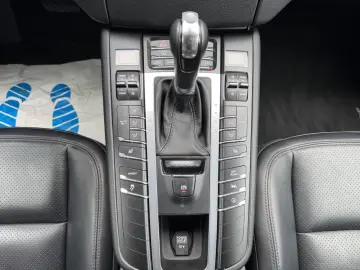 Macan LED el.Heckklappe