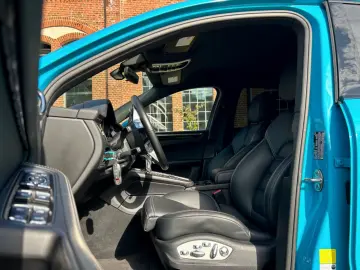 Macan LED Navi Kamera PDC Spur.Temp.BOSE R21