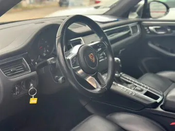 Macan MEMORY AHK 20  BI-XENON LEDER