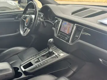 Macan MEMORY AHK 20  BI-XENON LEDER