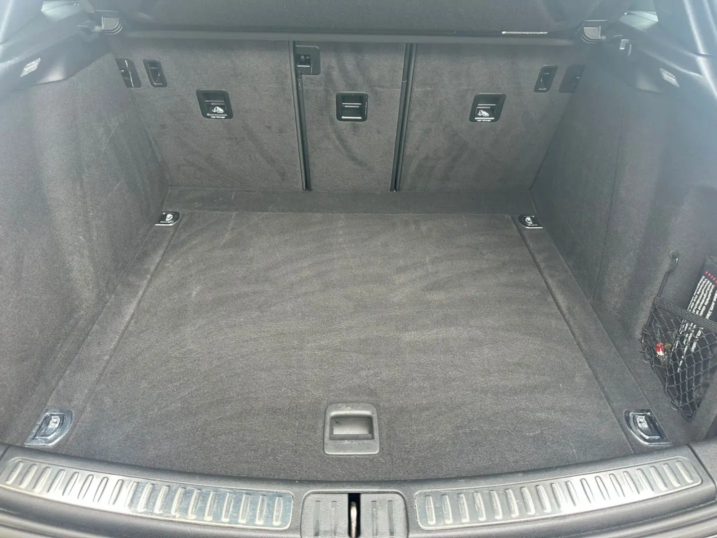 Macan MEMORY AHK 20  BI-XENON LEDER