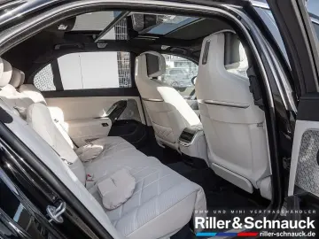 740d xDrive TV EXECUTIVE LOUNGE AUTOMATC DOORS MASSAGE
