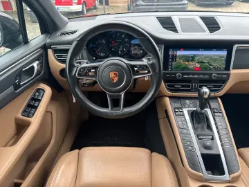 Macan  Neues Modell Facelift  DE  LED  Carplay