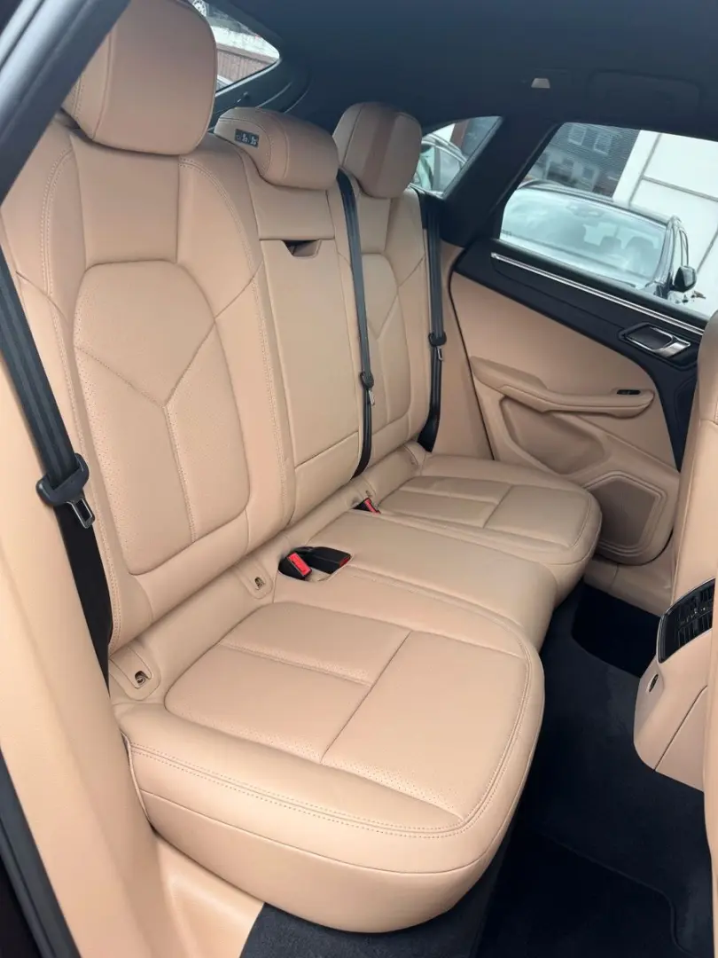 Macan  Neues Modell Facelift  DE  LED  Carplay