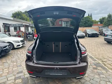 Macan  Neues Modell Facelift  DE  LED  Carplay