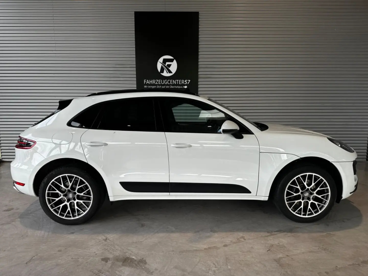 Macan  PANO RÜCKFAHRKAMERA BI-XENON CARPLAY