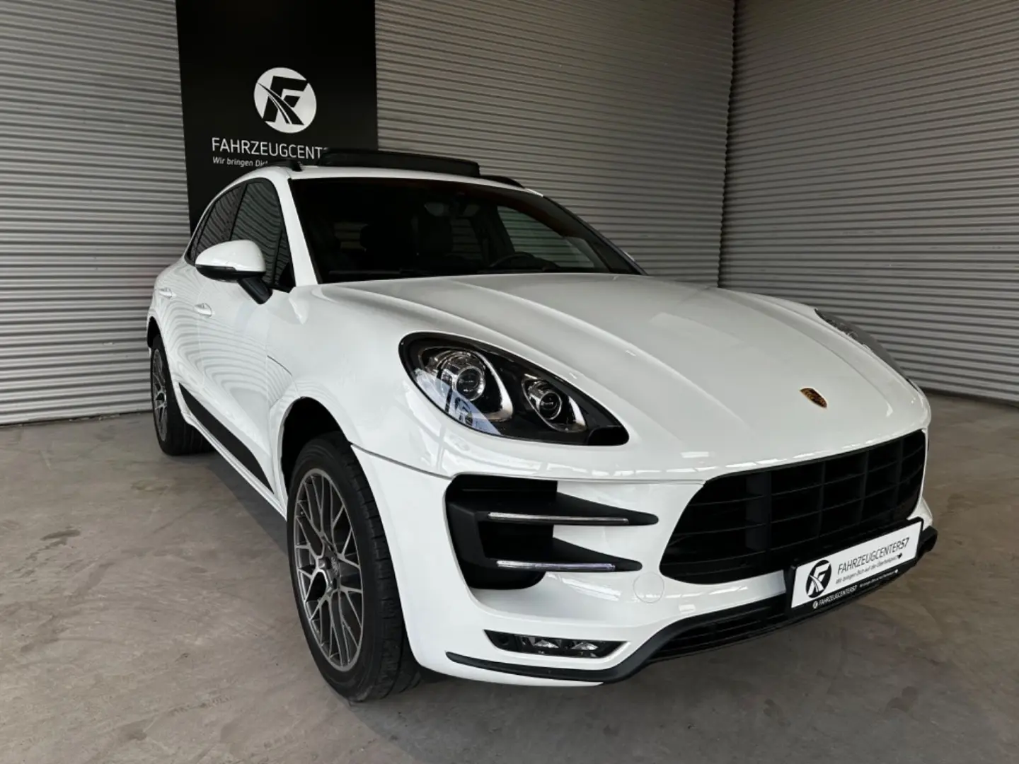 Macan  PANO RÜCKFAHRKAMERA BI-XENON CARPLAY