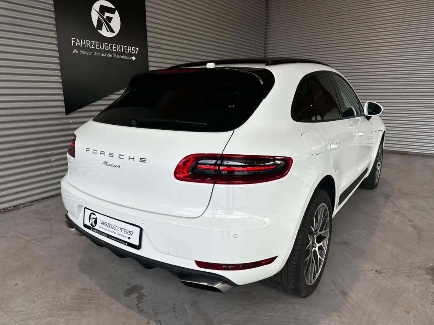 Macan  PANO RÜCKFAHRKAMERA BI-XENON CARPLAY