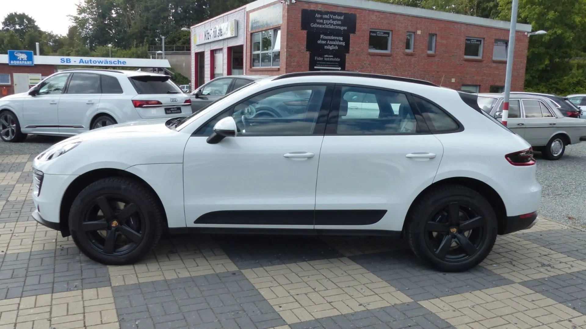 Macan 2.0 Panorama Navi Leder
