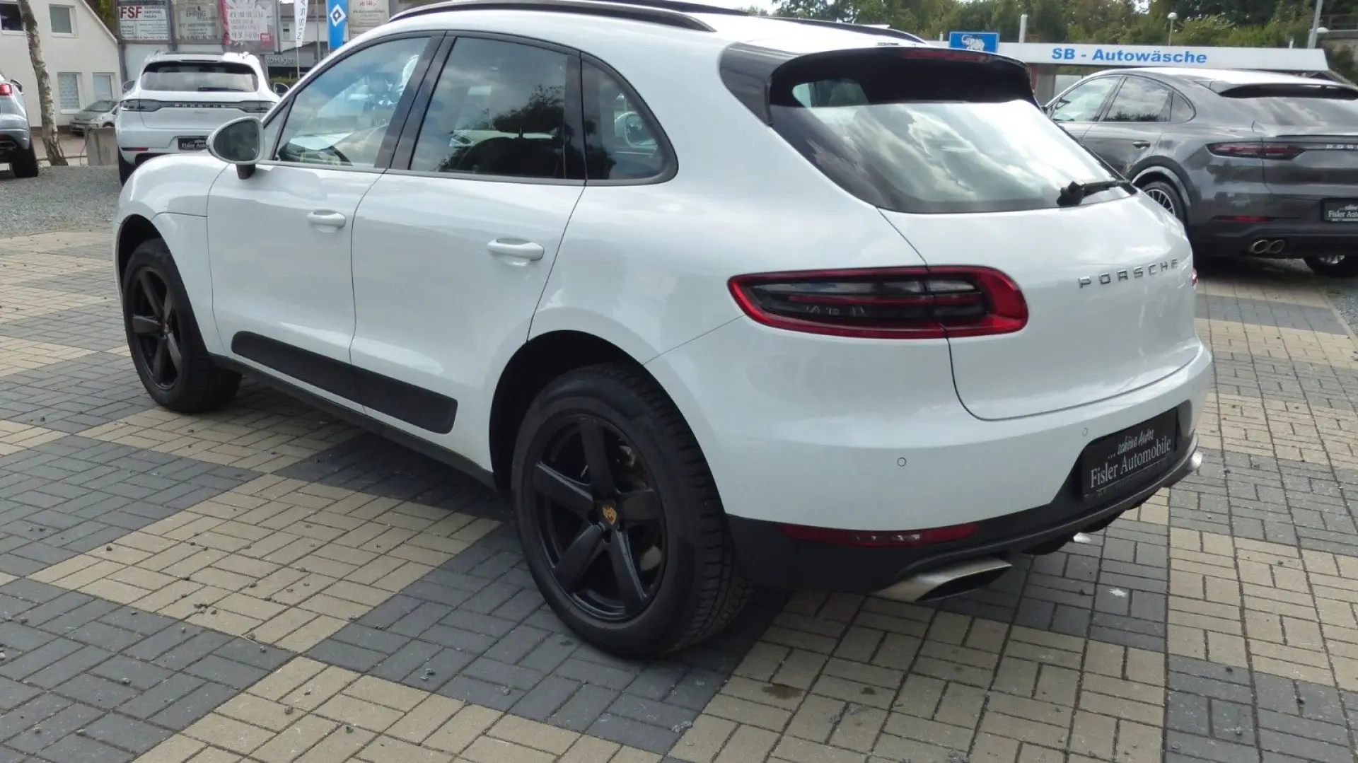 Macan 2.0 Panorama Navi Leder
