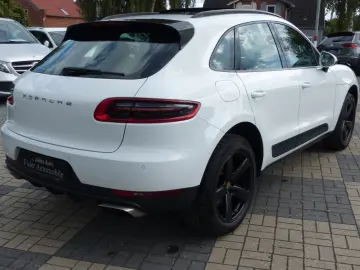 Macan 2.0 Panorama Navi Leder