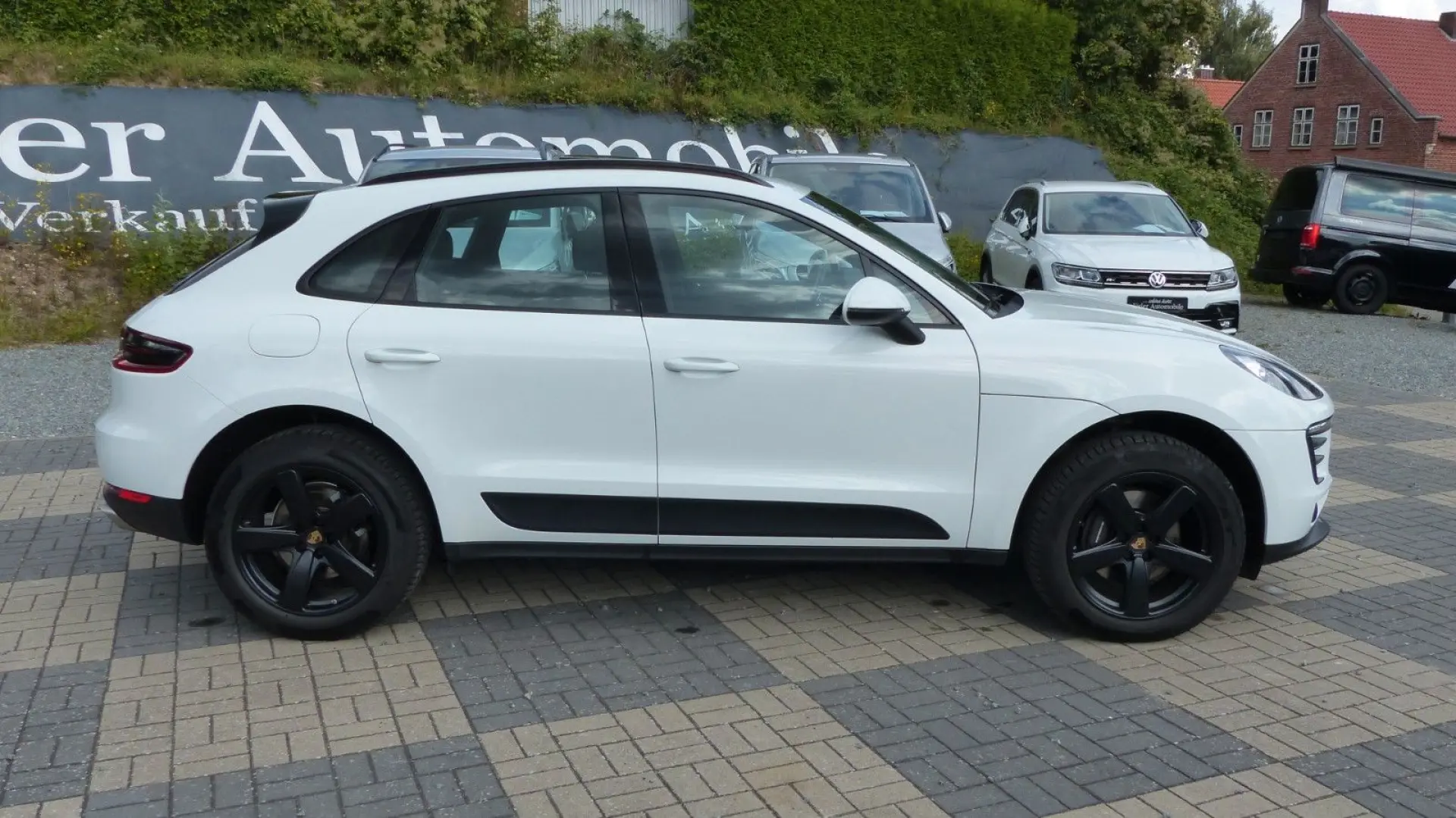 Macan 2.0 Panorama Navi Leder