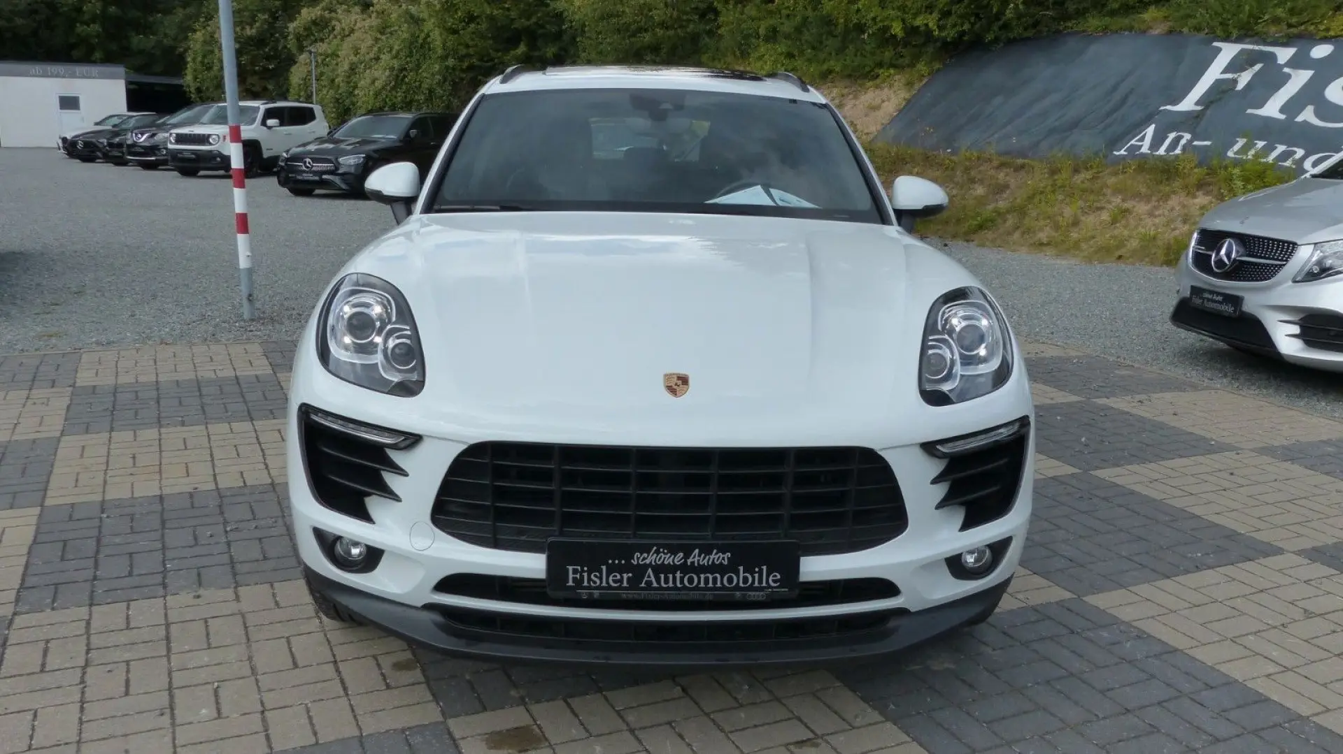 Macan 2.0 Panorama Navi Leder
