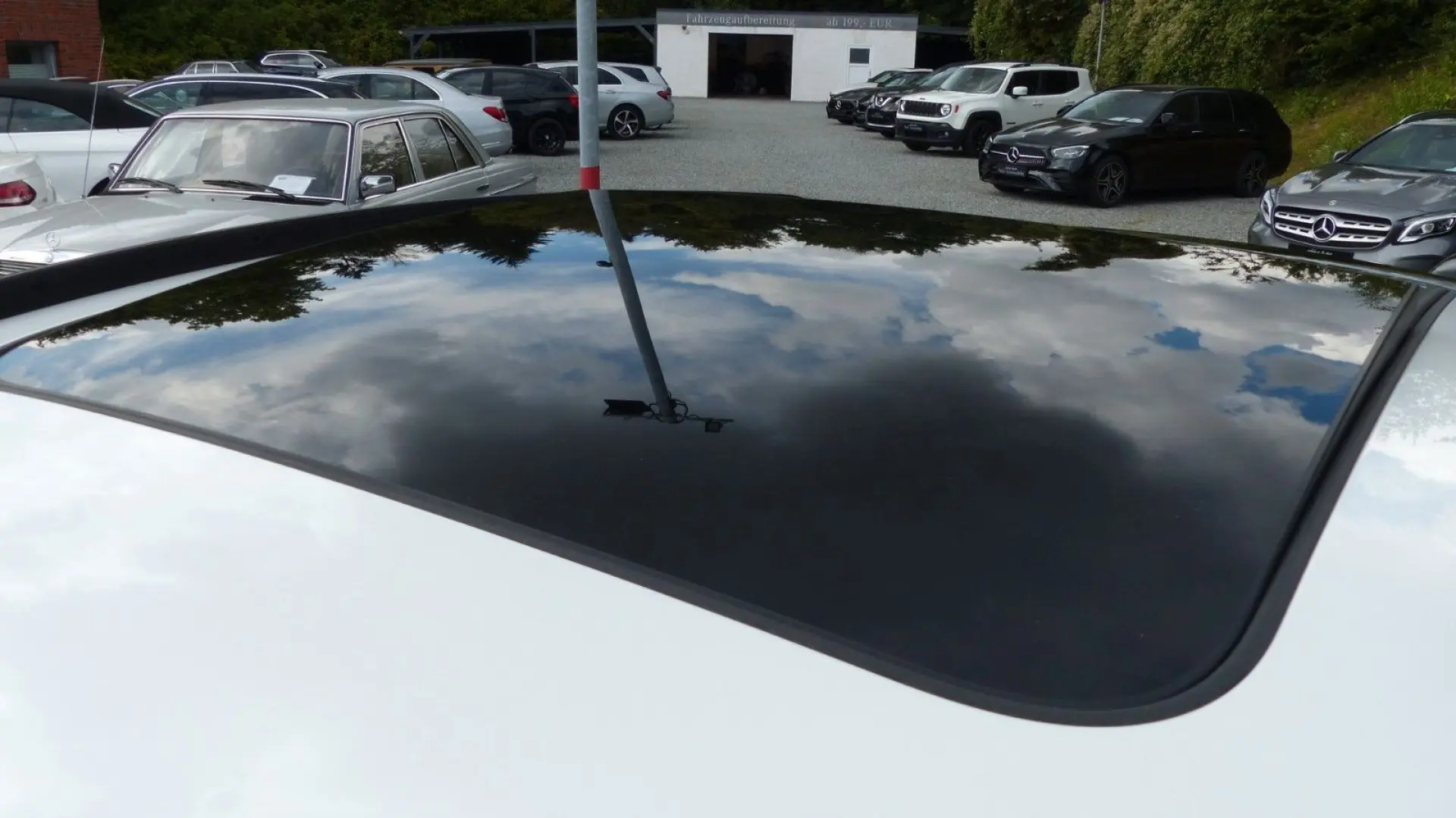 Macan 2.0 Panorama Navi Leder