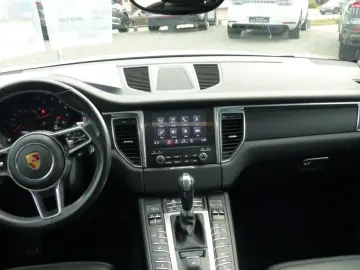 Macan 2.0 Panorama Navi Leder