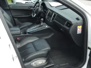 Macan 2.0 Panorama Navi Leder