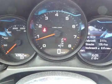 Macan 2.0 Panorama Navi Leder