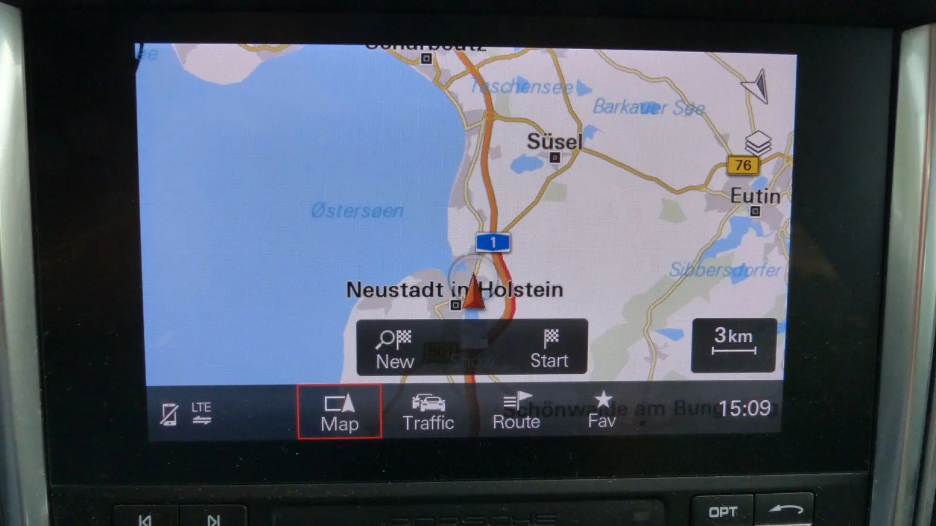 Macan 2.0 Panorama Navi Leder