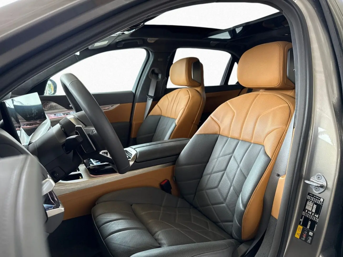 750e xDrive ExecutiveLounge TV Massage SoftClose SkyLounge