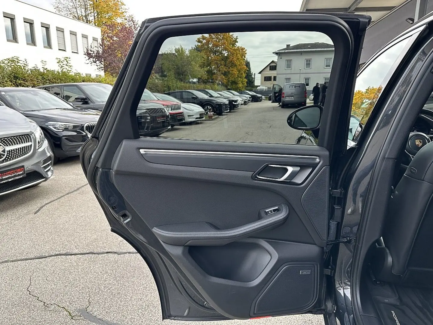 Macan   AHK   Pano   BOSE   STHZ   21