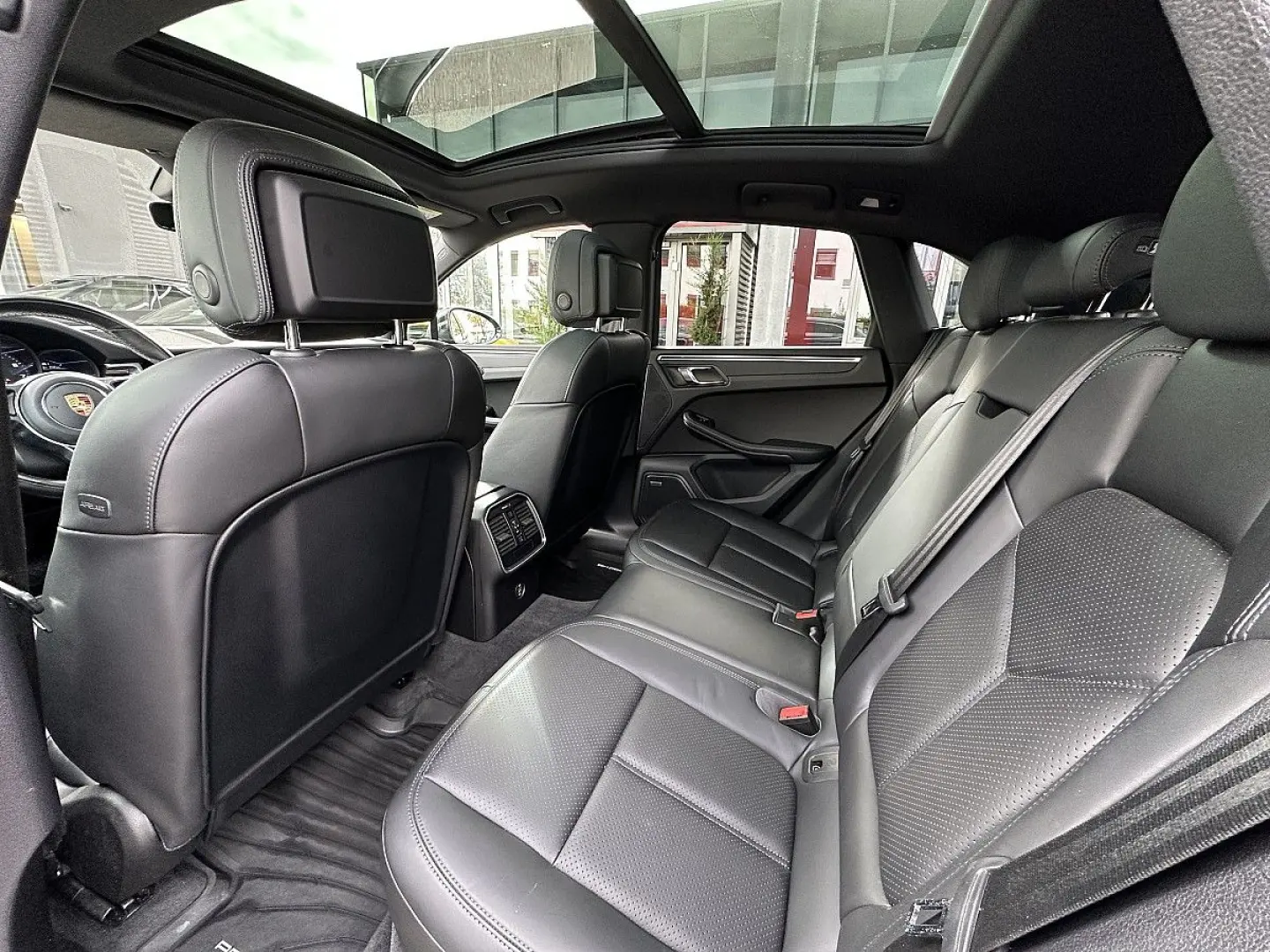 Macan   AHK   Pano   BOSE   STHZ   21