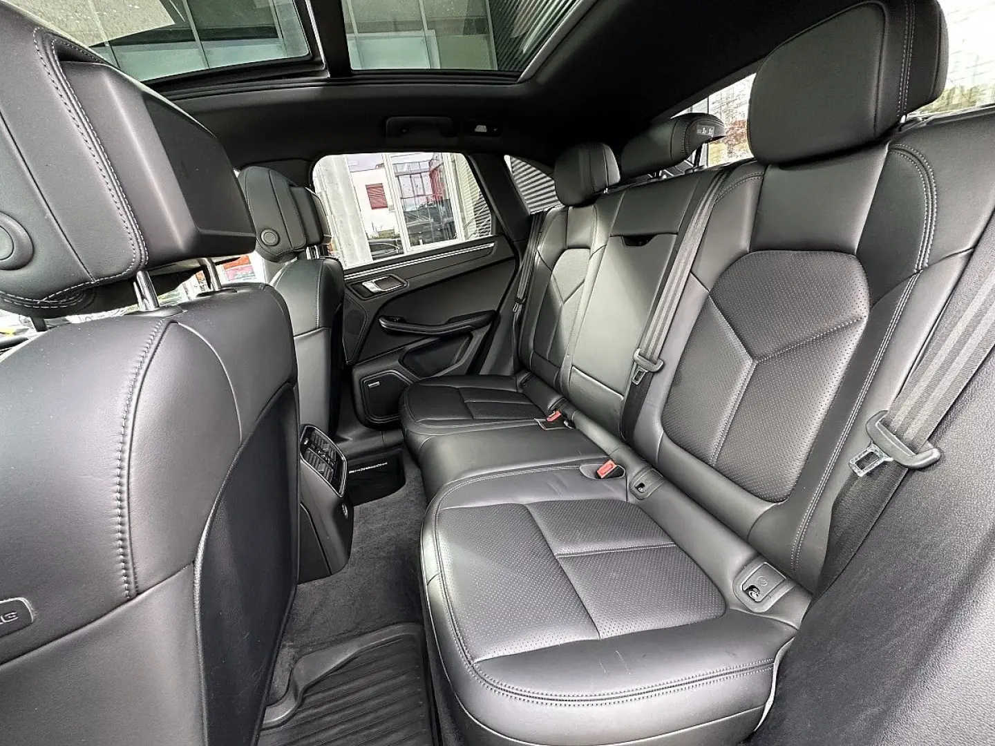 Macan   AHK   Pano   BOSE   STHZ   21