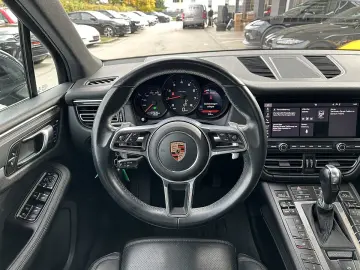 Macan   AHK   Pano   BOSE   STHZ   21