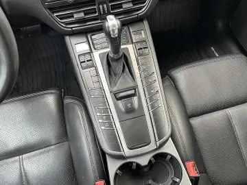 Macan   AHK   Pano   BOSE   STHZ   21