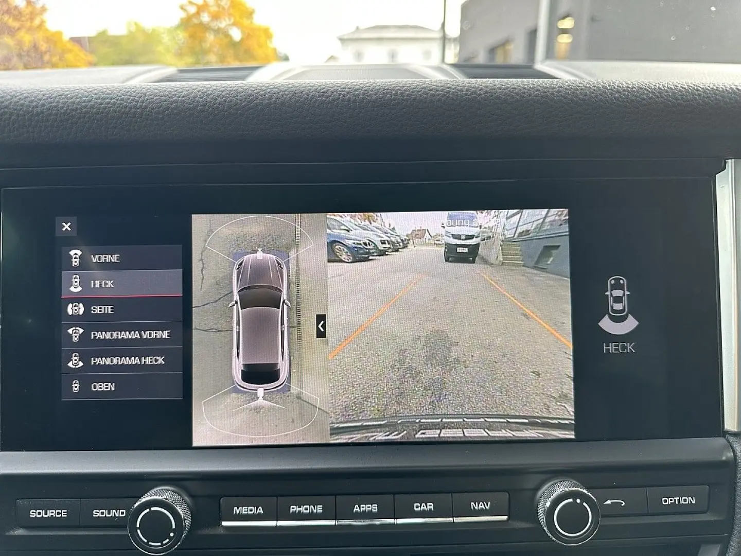 Macan   AHK   Pano   BOSE   STHZ   21