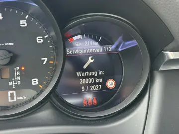 Macan   AHK   Pano   BOSE   STHZ   21