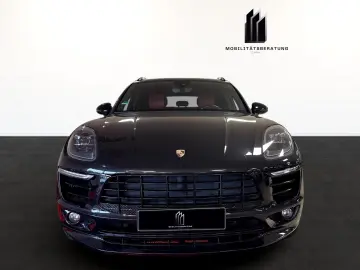 Macan S