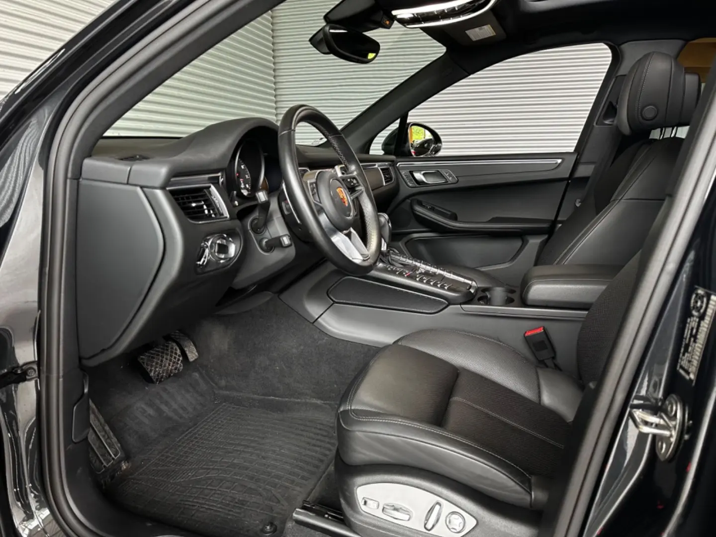 Macan RFK KLAPPEN AGA PANO BOSE SPORT CHRONO