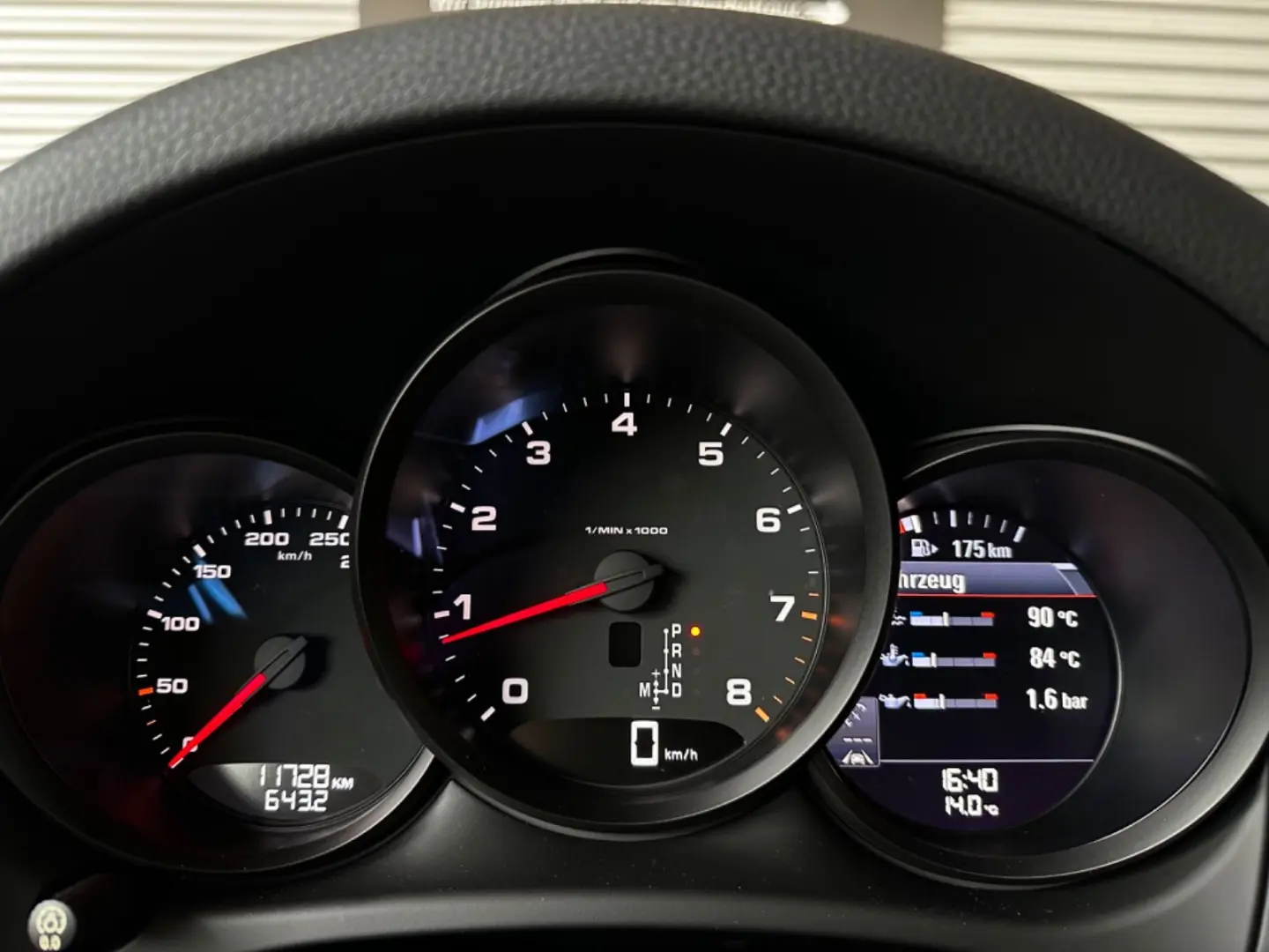 Macan RFK KLAPPEN AGA PANO BOSE SPORT CHRONO